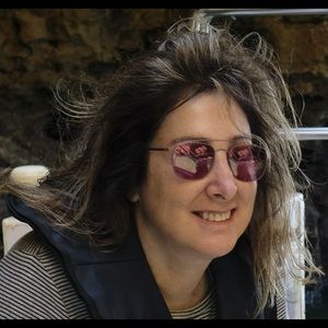 Meet your Posher, Daniela